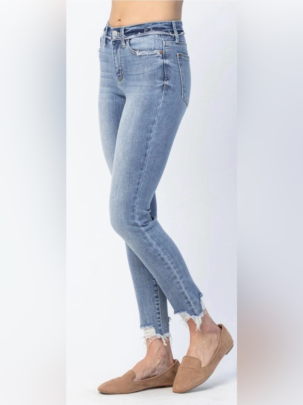 Judy Blue Mid Rise Skinny Jeans Light Wash Frayed Hem 13/31 JB82408LT